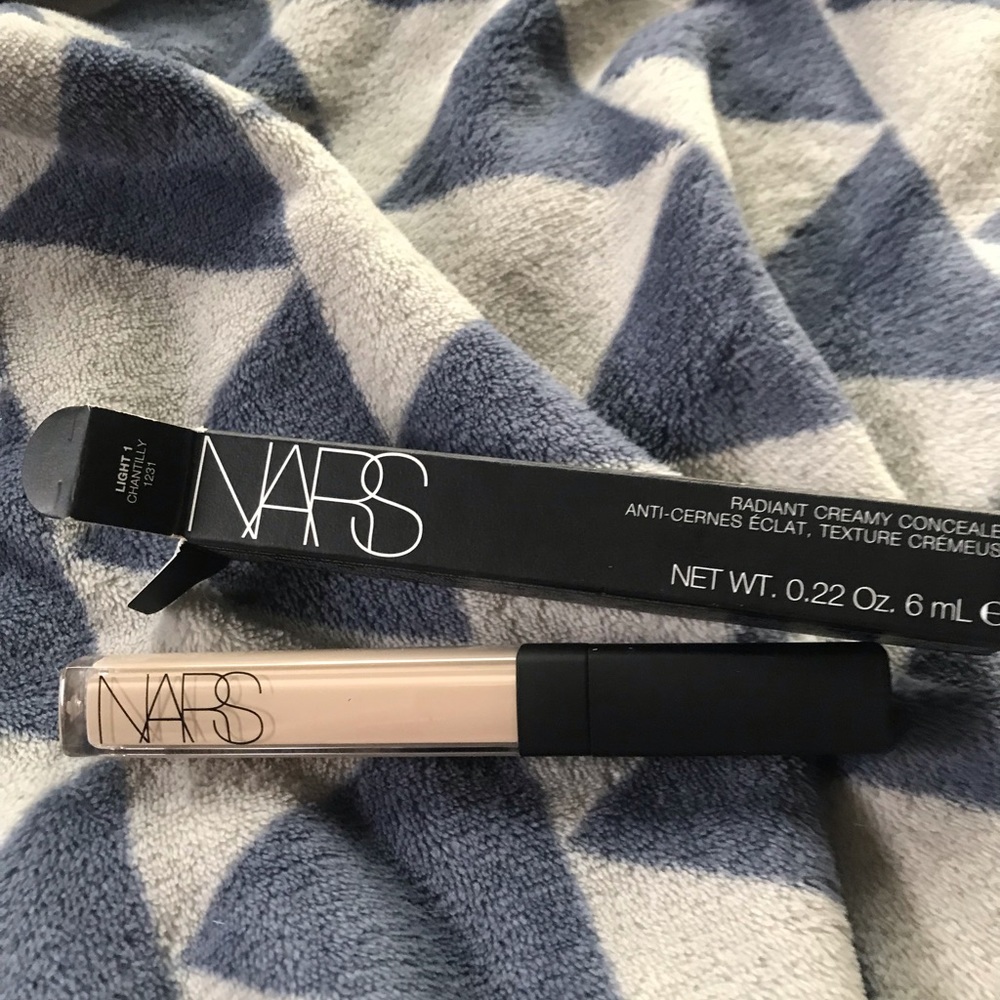 NWB! NARS RADIANT CONCEALER “LIGHT 1 CHANTILLY”
